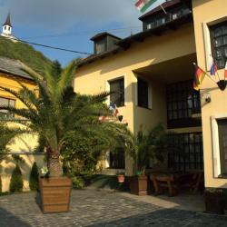 Bemutatkozás - zárt parkoló